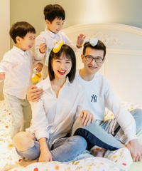 乔迁新居,请摄影师来家里拍一组家庭照 ,每个抓拍瞬间都好喜欢