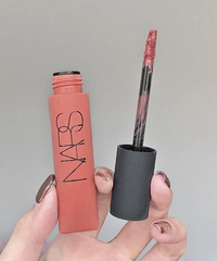 NARS这只唇釉,不进年度爱用有点说不过去吧?
