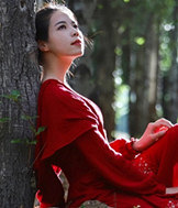 92年162CM妹子征婚,从事地产销售
