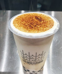 这家奶茶的焦糖牛乳波波不愧是招牌,黑糖奶盖还是“独门手艺”