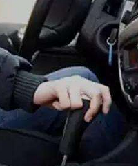 有无和我一样拿了驾照从来没摸过车,没胆量开车上路的新手女司机