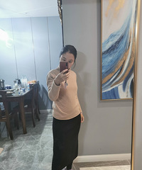 入手的小黑裙,感觉还是蛮好搭的,晒下各种上身图