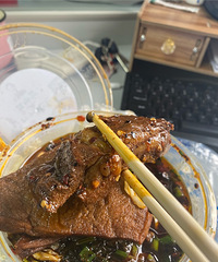 31Ԫһ����׷��е�С�󣬵��ŹǷ����ൽ����