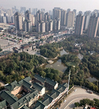 我来吹一拨巴国城,2年前我觉得偏,现在发现它比冉家坝还好些