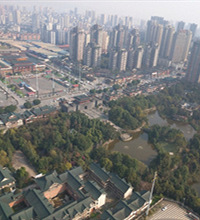 我来吹一拨巴国城,2年前我觉得偏,现在发现它比冉家坝还好些