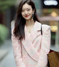 美丽“冻”人的成都街拍:有人把25元的裙子穿出了高级感
