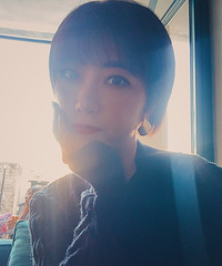 新入手的这个毛衣是一套,外面可以配大衣或者羽绒服