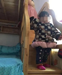 四川3岁女童遭继母虐打致死,孩子做梦都在叫:妈妈别打我
