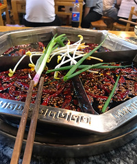即使生活在“城乡结合部”,但好吃的好耍依旧很多,关键还便宜