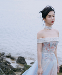 ���Ϸ�˿˺��Ӱʦ����̫���ܣ��Ա�����Ů���ǣ�������˭������