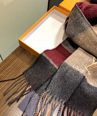 LV�¿�������ظ�����ɫΧ���޵кÿ���