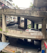 这条街让人魂穿10年前的重庆,曾是南坪的致富圣地,200住一个月