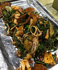 即使生活在“城乡结合部”,但好吃的好耍依旧很多,关键还便宜