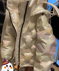 心碎了!我在实体店1200元买的羽绒服,网店只要三四百?