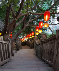 坐轻轨去逛吃渝中小巷子,才发现藏了这么多宝藏,一路美食嗨起走