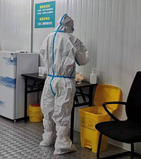 在重医附二院剖二胎,有核酸检测报告才能住院,等待宝宝出来