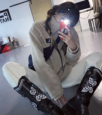 保暖又好看的摇粒绒衣服,号称“穷人的貂”,这些搭配减龄还好看