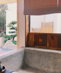 论坛网红咖啡厅还有住宿?拍照、吃美食,再泡个汤,周末太舒服了