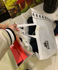 去璧山奥莱买衣服还便宜,就是有点远,但是便宜!!