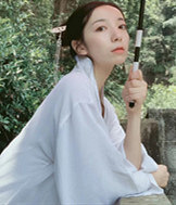 93年165CM女老板征婚,爱看书运动