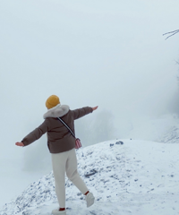 打开冬天的正确方式就是住温暖的“雪景房”,推窗见雪太美了