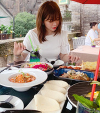 3姐妹组团来征婚,有在学校工作的文艺妹子,有开公司的美女老板