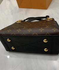 ��LV���һ���ˣ����˸����ſͦ�����