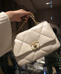 终于把观望许久的香奶奶19抱回家了,颜色真的爱了