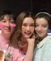 ��˼��33�����գ�һȺ��������