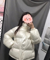 白色棉服我觉得真的应该人手一件,这件100多的太百搭了