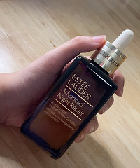 ����ƤŮ����������������ʫ����С��ƿ~