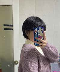 团购的紫色毛衣好显气质,柔软不扎皮肤穿起黑舒服