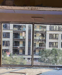 心心念念的落地窗装好了,阳光洒进来的感觉好棒