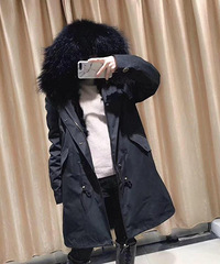 姐妹们派克服里面都内搭什么衣服?来说说