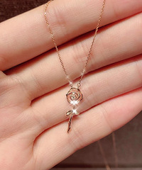 �ֱ�MONOLOGUE�б��㵽��õ�廨�ܶ࣬���޵��ǵ�һ��