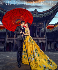 有大气的,有仙气飘飘的,有简约的~ 恩,很满意的婚纱照!