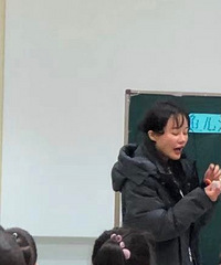 只要上班冬天都穿一套衣服,下班哪个都认不出我