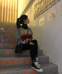 95年162CM的荣昌区在编中学老师征婚,希望对方有主见