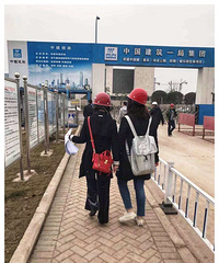 上班有多老气,下班就有多时髦,同事绝对认不出