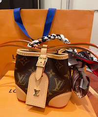 2021��Ŀ�ʼ���յ�һֻС�ɰ�