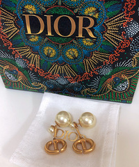 �嶯�ֲݣ���������DIOR�������