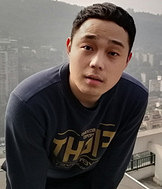 91年180CM小哥征婚,不抽烟爱运动