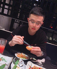 92年186CM的小哥征婚,从事房地产销售代理