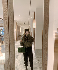 尝试不一样的穿搭风格,今年要做一个酷GIRL