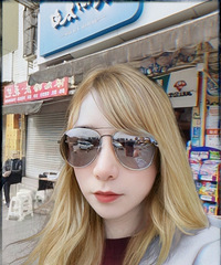 我一个猛男可以跟很轻易地P成美女,所以大家还是不要发照骗的好