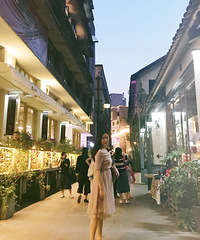 95年170CM外资银行的妹子征婚,希望对方和我一样阳光开朗