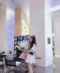 同事找的越南女朋友,听说人品还不错,感觉不比重庆妹子差