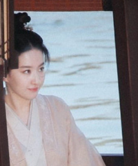 ����ƺͳ�����ĺ����ˣ�·͸�ѳ�