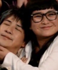 ���ᣬ����ΰ��Ů��