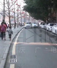 重庆13岁少年拿压岁钱纹身被武校拒收,家长要求店家担责
